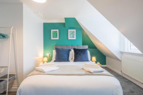 Private Room 7 with Kitchenette by CB Stays no minimum stays